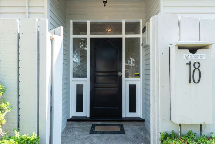 18 Carrington Street Mount Cook_1