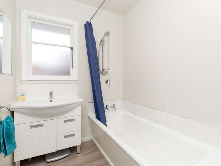 71 Blankney Street Hornby_13