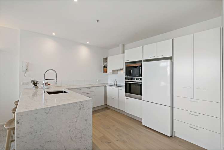 8a/97 Shortland Street Auckland Central_11