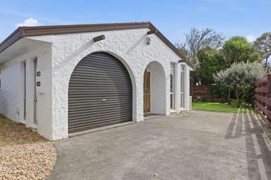 2/20 Ashdown Place_1