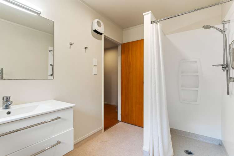 105 Bruce Wallace Place Whangamata_19