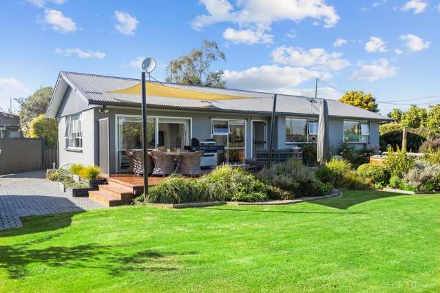 Modern Rural Living - Minutes from Timaru