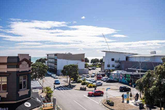 42 Egmont Street New Plymouth Central_2