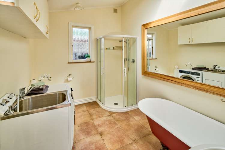 30 Whites Line West Woburn_11