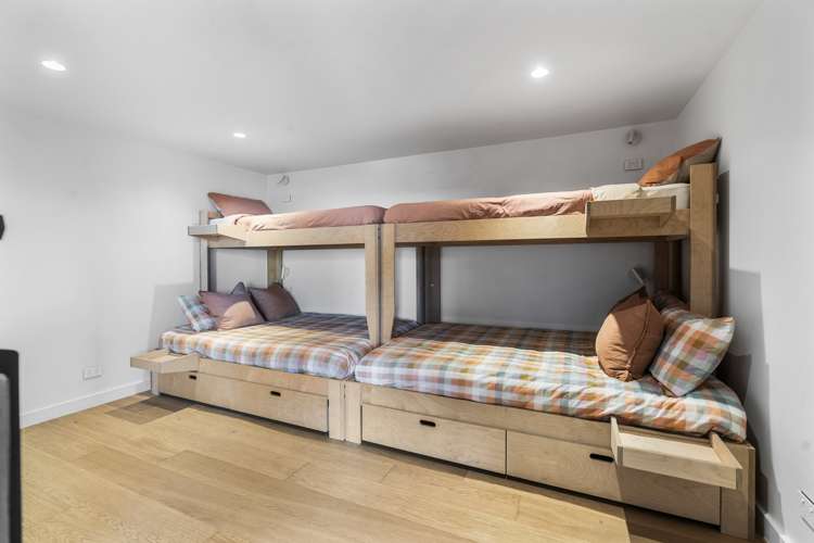 20 Marine View Road Onetangi_26