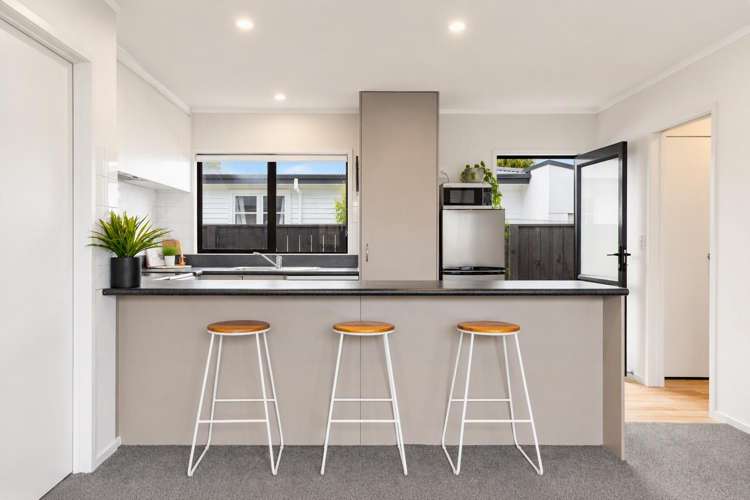 4a Somme Crescent Hillcrest_7
