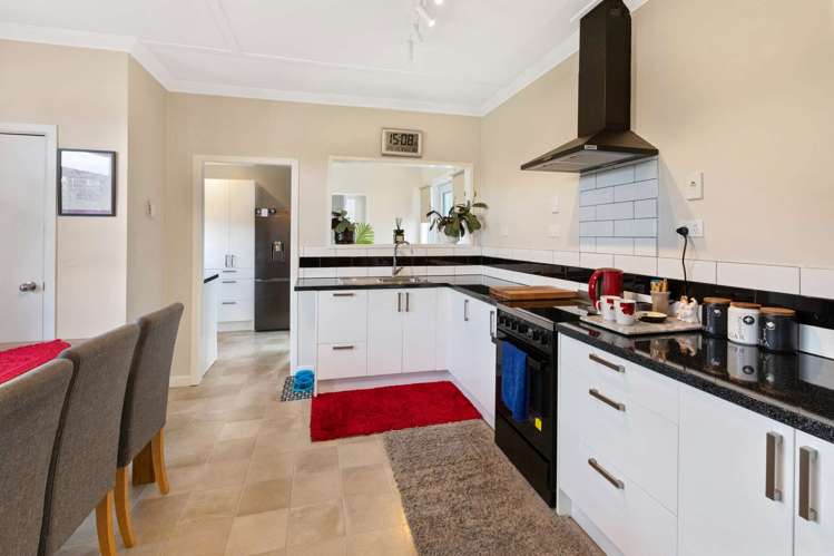 27 Carlyle Street Mataura_9