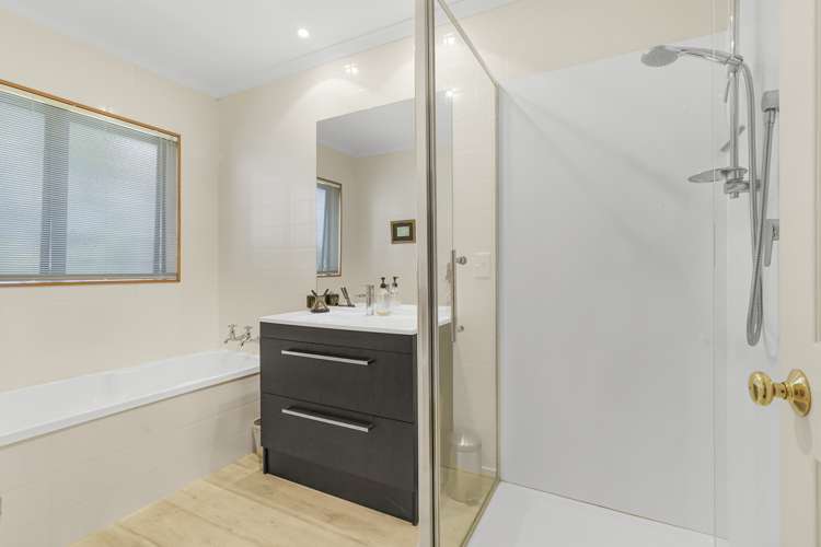 47 Millthorpe Crescent Pukete_14