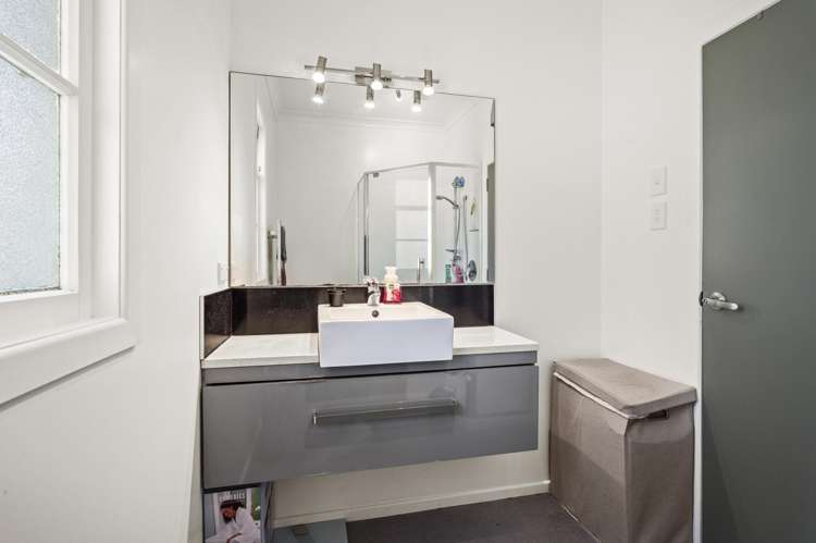 21 Miro Street Utuhina_11