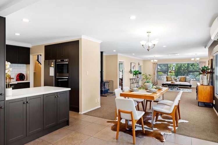 37 Fickling Ave Mount Roskill_8