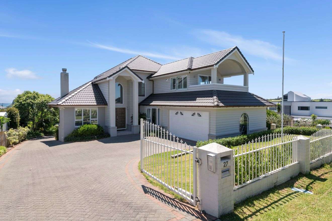 27 Clansman Terrace in Gulf Harbour, Rodney