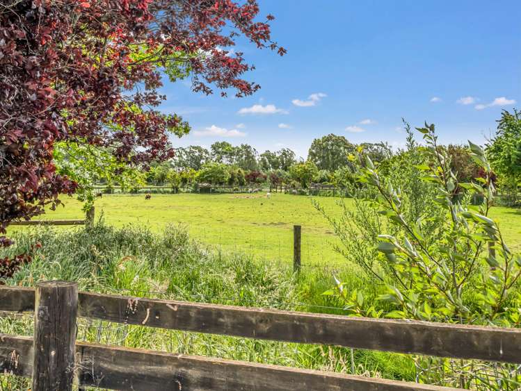 12 Swamp Road Cust_19