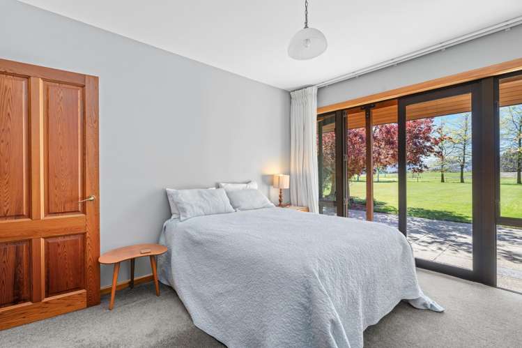 38 Sarginson Lane Wanaka_12
