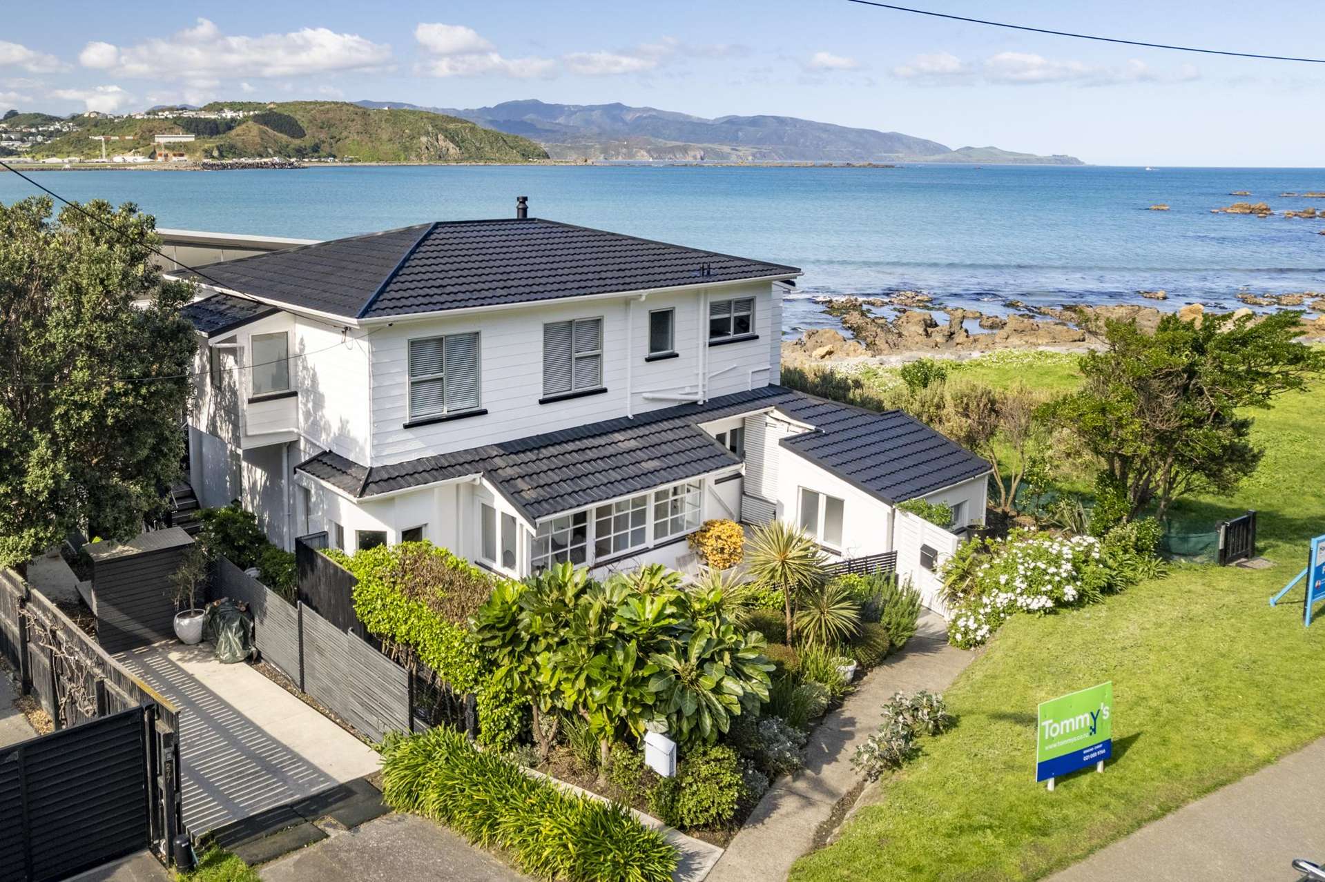 281 Queens Drive Lyall Bay_0