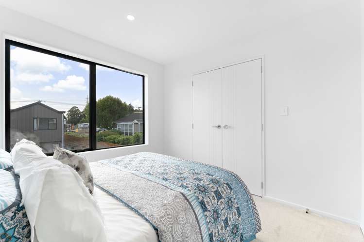 6/67 Royal View Road Te Atatu South_5