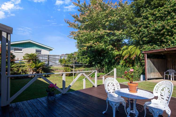 10 Campbell Place Pukehangi_15