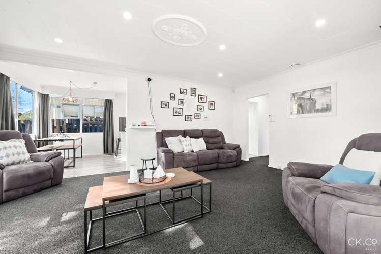 34 California Drive Totara Park_3