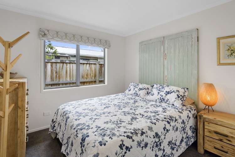 63 Chartwell Street Burwood_13