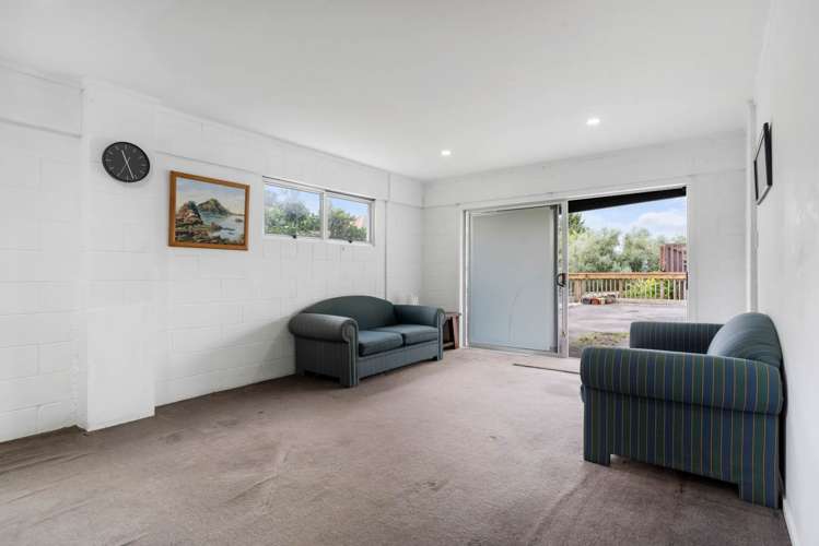 2/10 Sherie Place Howick_10