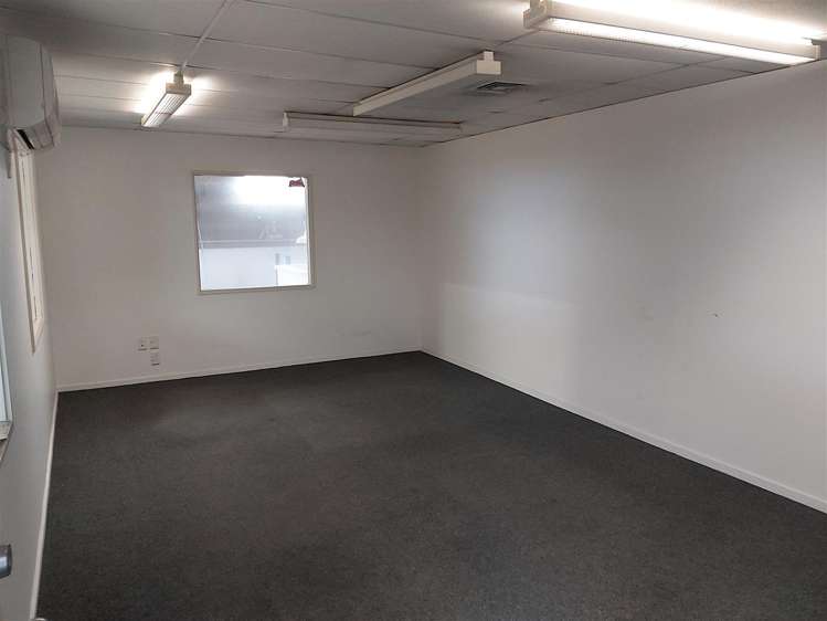 100 Mowbray Street Waltham_5