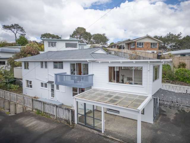 1/7 Dalmeny Close Murrays Bay_2