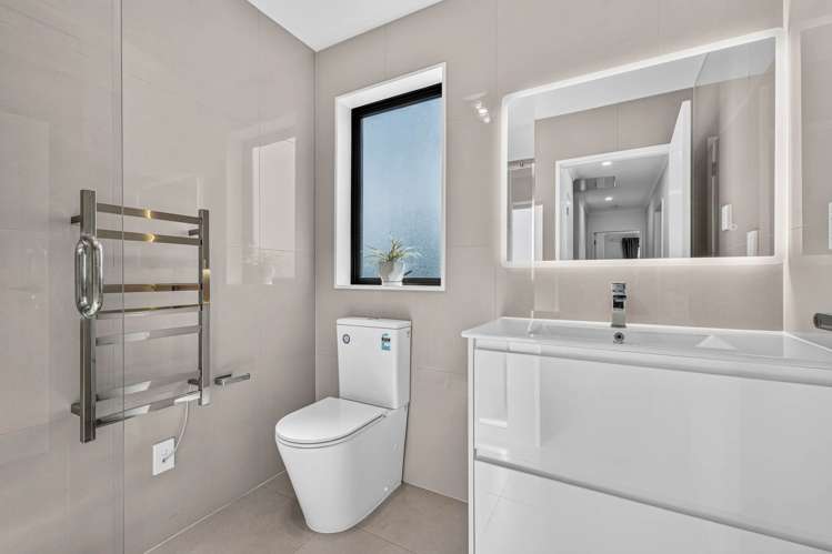 37 Erima Avenue Pt England_12