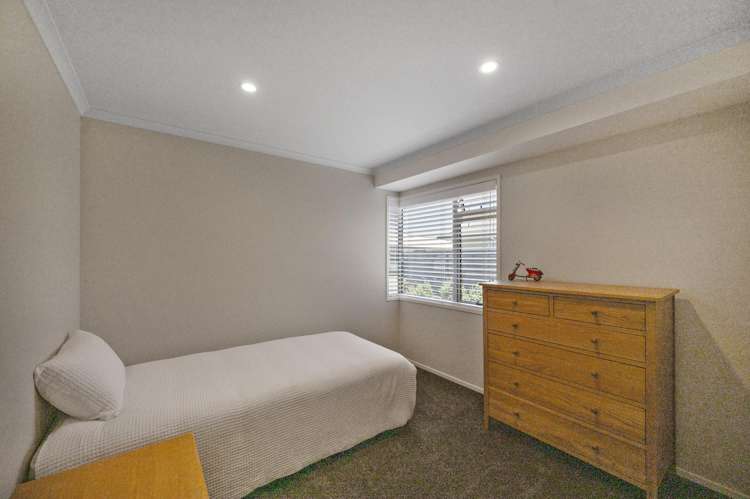 5 Arbuckle Road Frimley_12