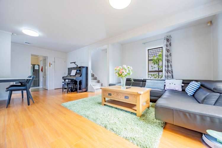 1/24 Tree View Avenue Glenfield_25