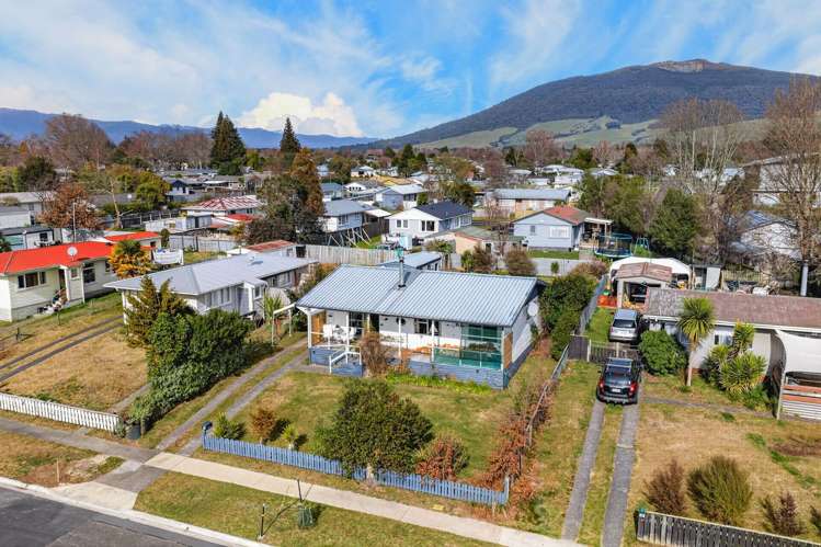 25 Te Takinga Street Turangi_17