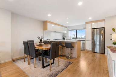 2/20 Charles Street_1