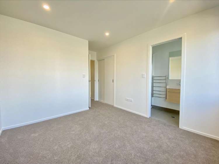 5/12 Enderby Drive 1801_9