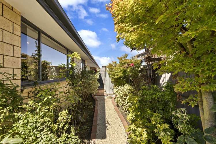 2A Ferndown Lane Bromley_5