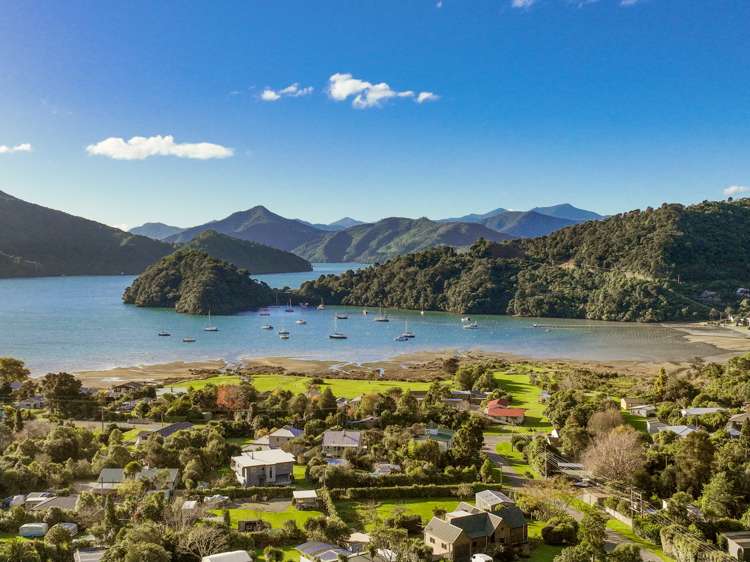 12 Brough Place Anakiwa and Surrounds_18