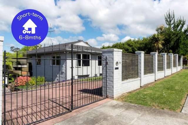 Great Location! 3 spacious bedroom plus 1 Ramp...