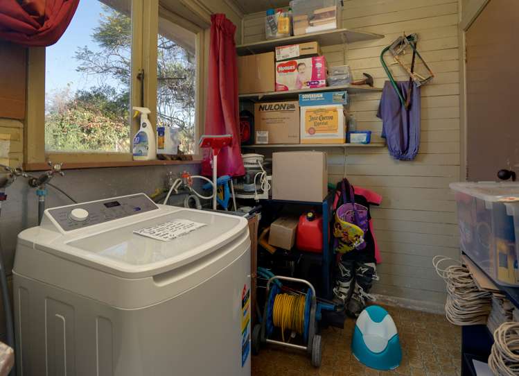 222 Saint Vincent Street Toi Toi_12