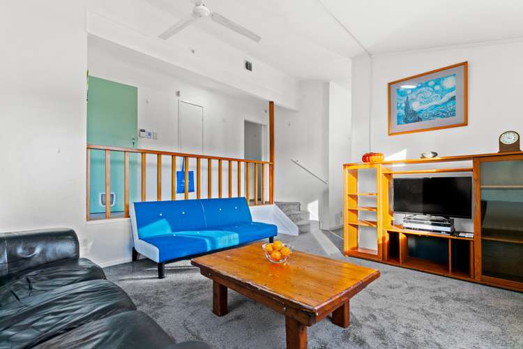 26 Adam Sunde Place Glen Eden_2