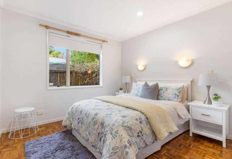 21 Frenz Drive Titirangi_11