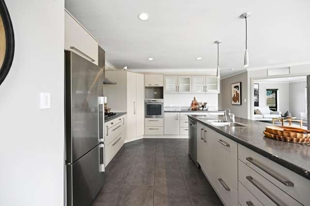 71 Eyre Road Ngahinapouri_2