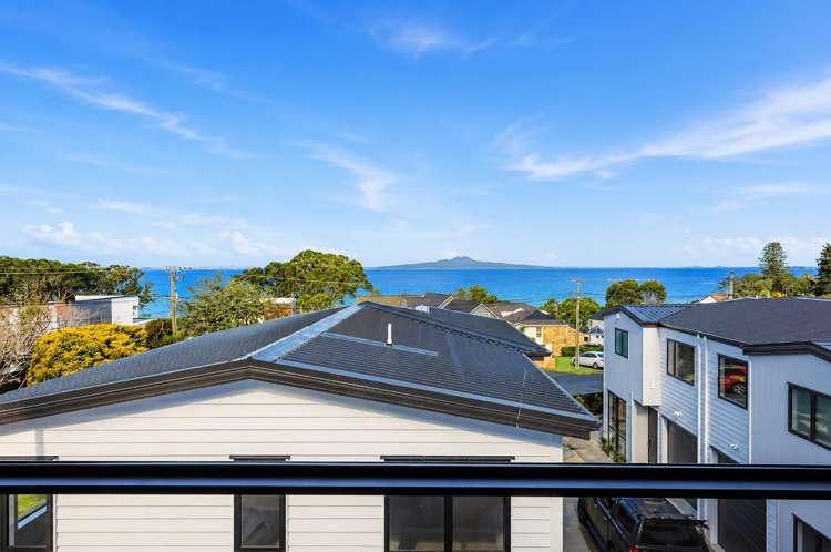 17A Rock Isle Road Torbay_18