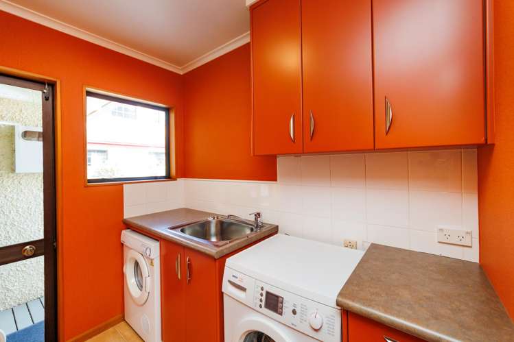 98 Russell Street Palmerston North Central_16