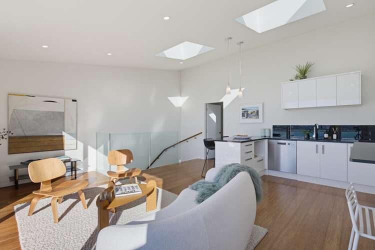 352 Queens Drive Lyall Bay_8