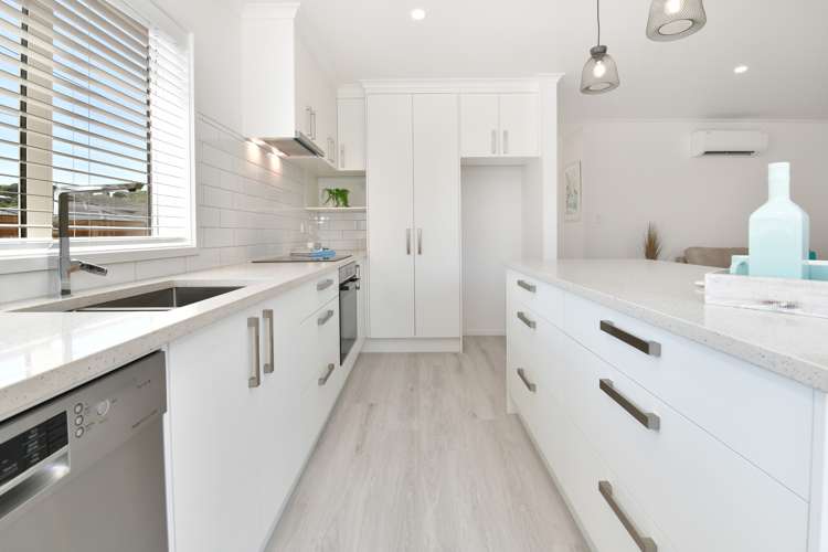 16 Forest Glen Orewa_7