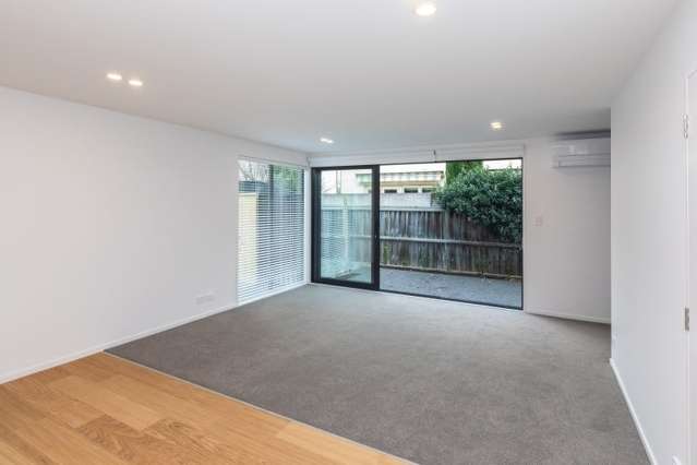 4/126 Rugby Street Merivale_3