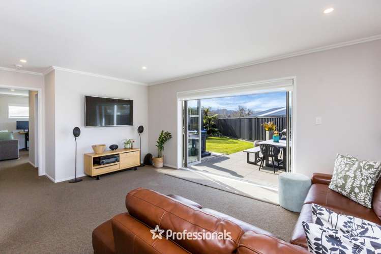 2 Chalfont Road Silverstream_10