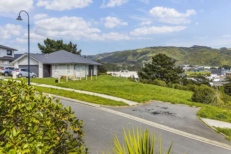 11 Wairau Lane Aotea_9