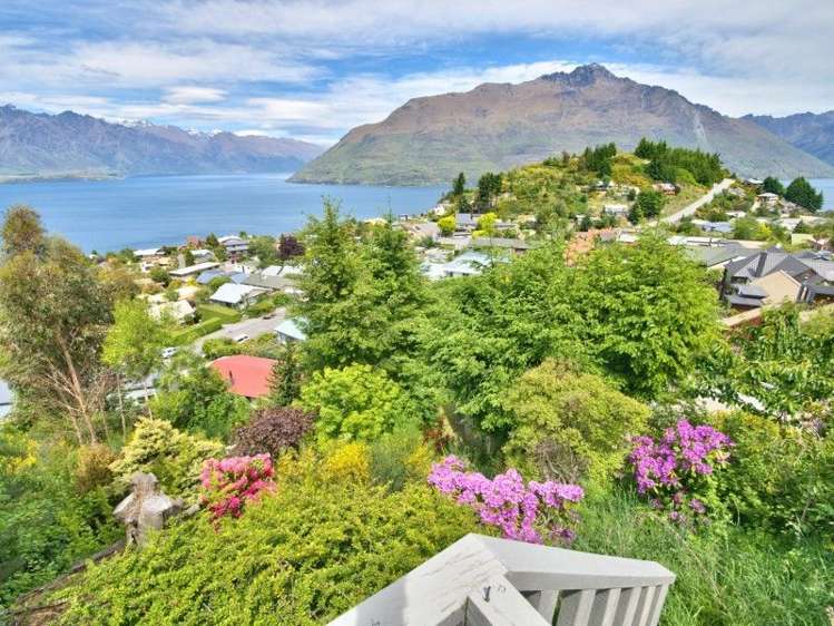 37a Greenstone Place Fernhill/Sunshine Bay_14