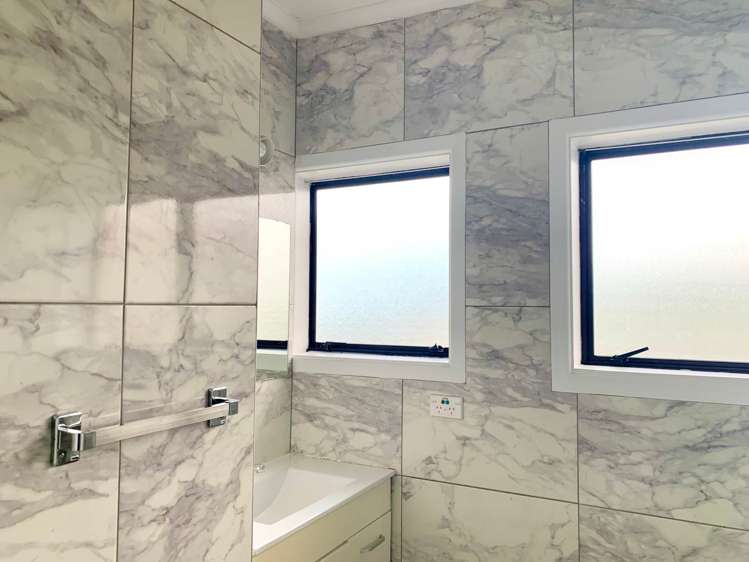 7 Lorraine Avenue Mount Albert_2