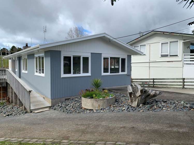 32 Okura River Road Okura_0