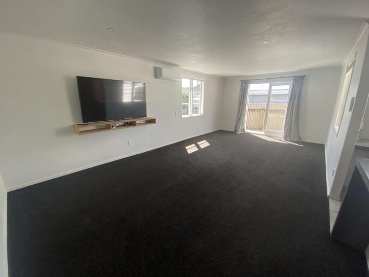 571a Queen Street 10516_3