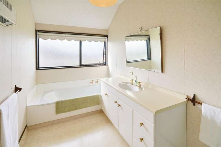 2/18 Pelorus Place Harewood_16